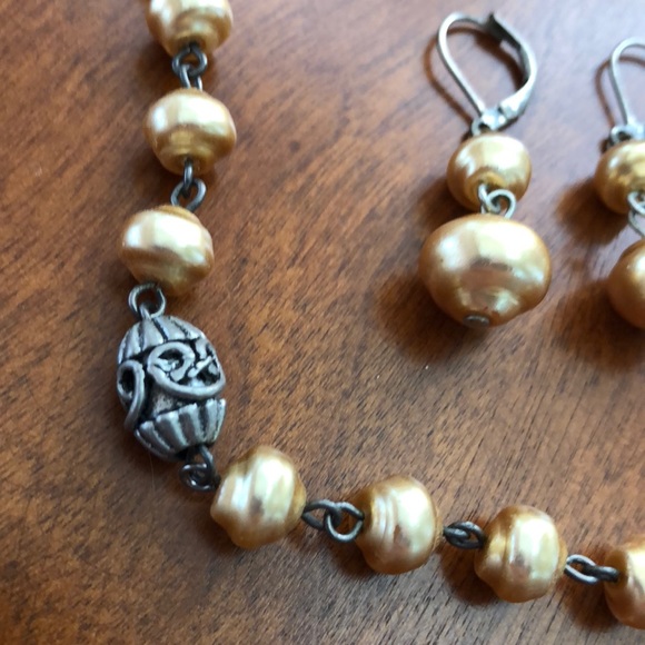 NWOT Chico’s necklace with matching earrings - Picture 4 of 5